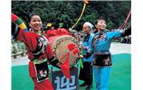 德夯大峽谷 一、二、三代苗鼓王同臺(tái)獻(xiàn)藝